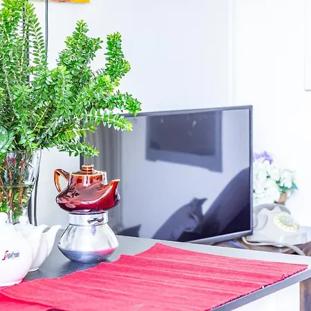 Apartment Parking & Garden - Self Ck-in & Access *